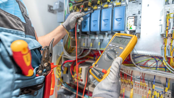 Best Commercial Electrician Services  in Pomeroy, WA